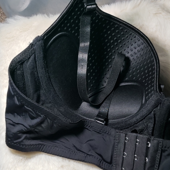 Black soft underwire molded push up Bras - Picture 5 of 7